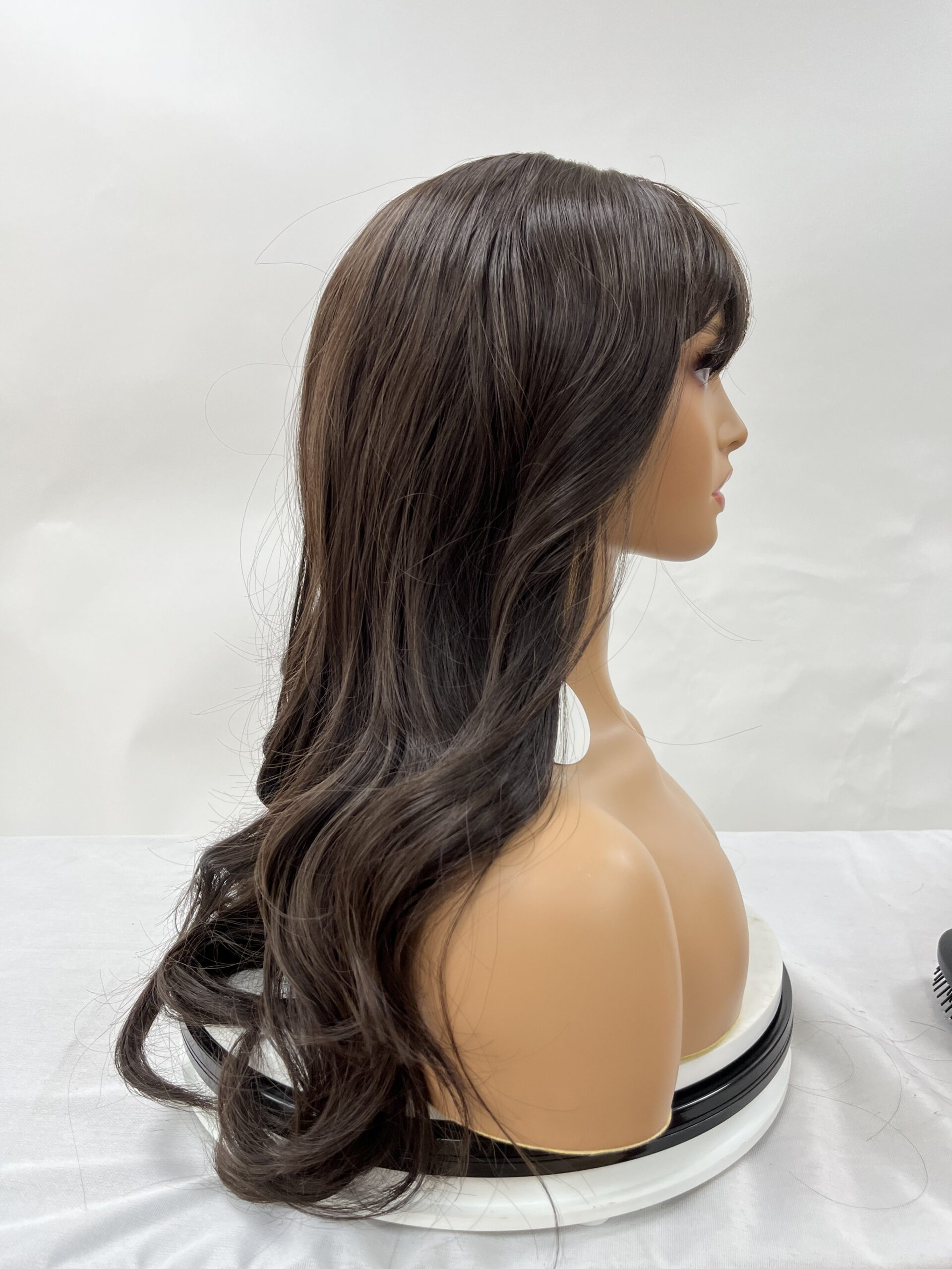 Medium Length Synthetic Hair Wig - Non-Lace, Soft Shag Cut, Trendy - Image 3