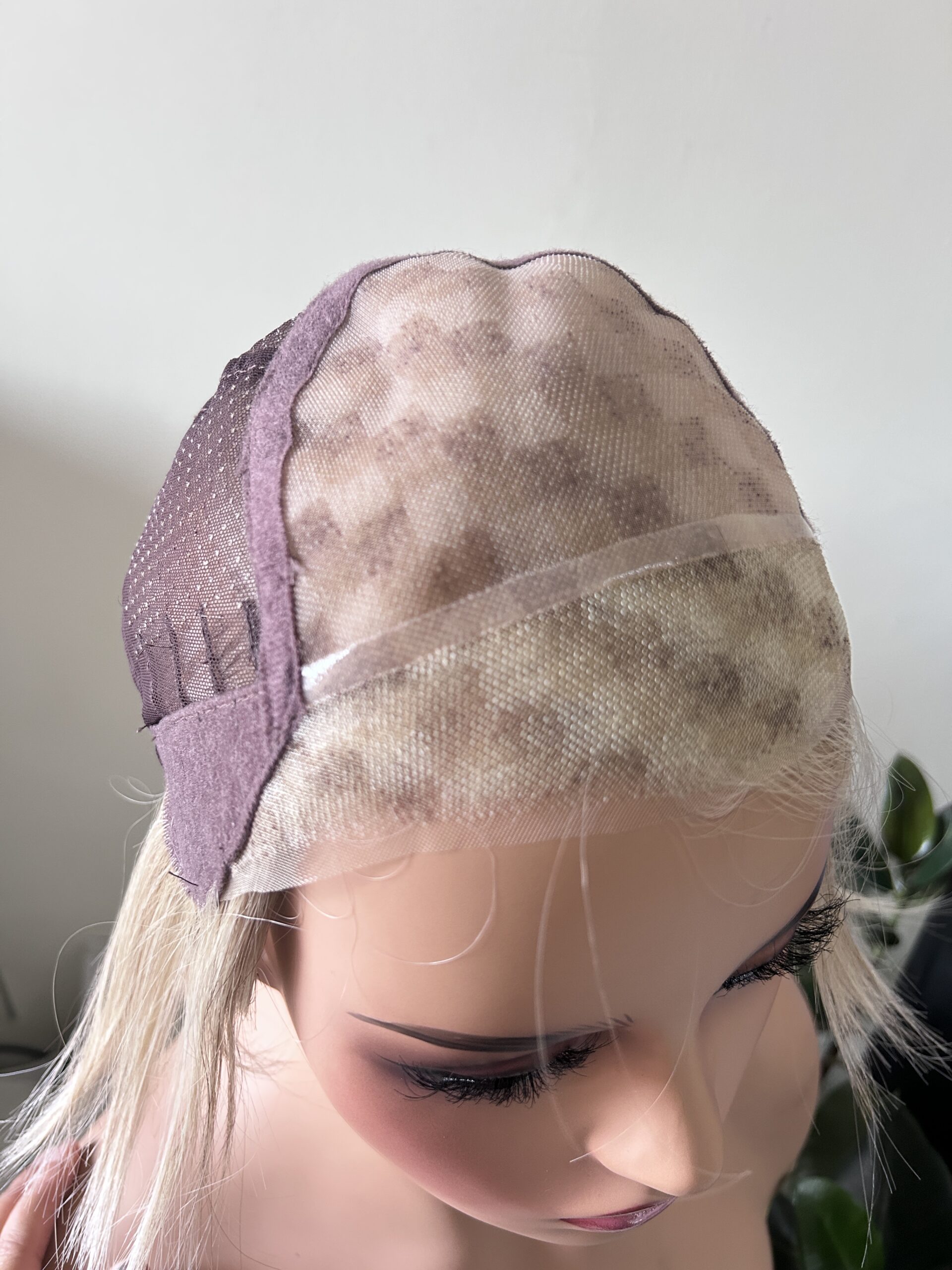 MONO top with full lace heat-resistant synthetic hair wig - Image 6